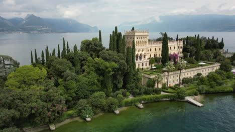 isola del garda villa on lake garda, italy