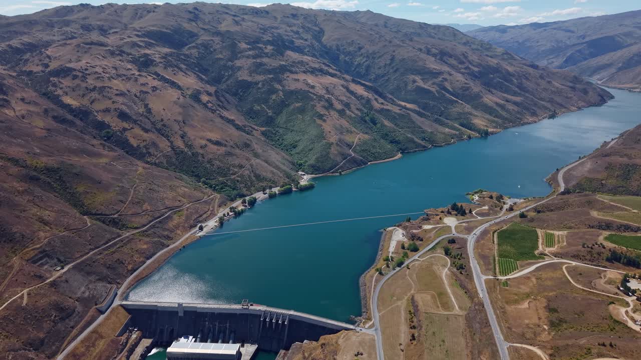 Clyde Dam, New Zealand, hydroelectric power and scenic Lake Dunstan view