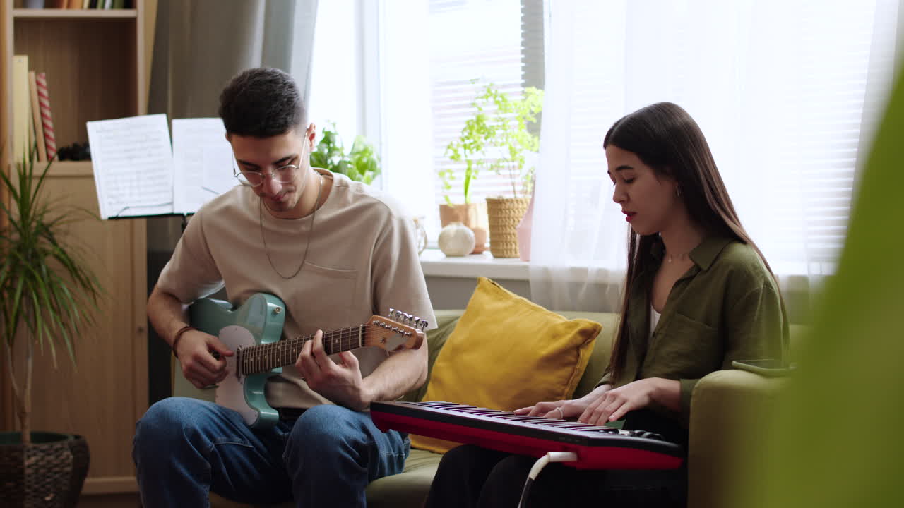 amigos jugando juntos