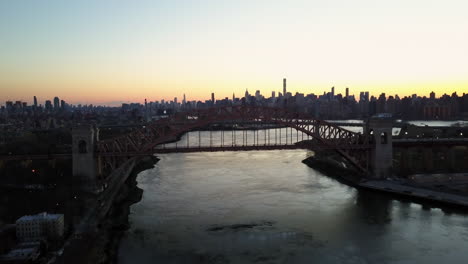 Astoria-Park-Es-Mi-Lugar-Favorito-Para-Volar-Mi-Dron-Y-Por-Eso-Es-Uno-De-Los-Hermosos-Lugares-Que-Debes-Visitar-En-Nueva-York