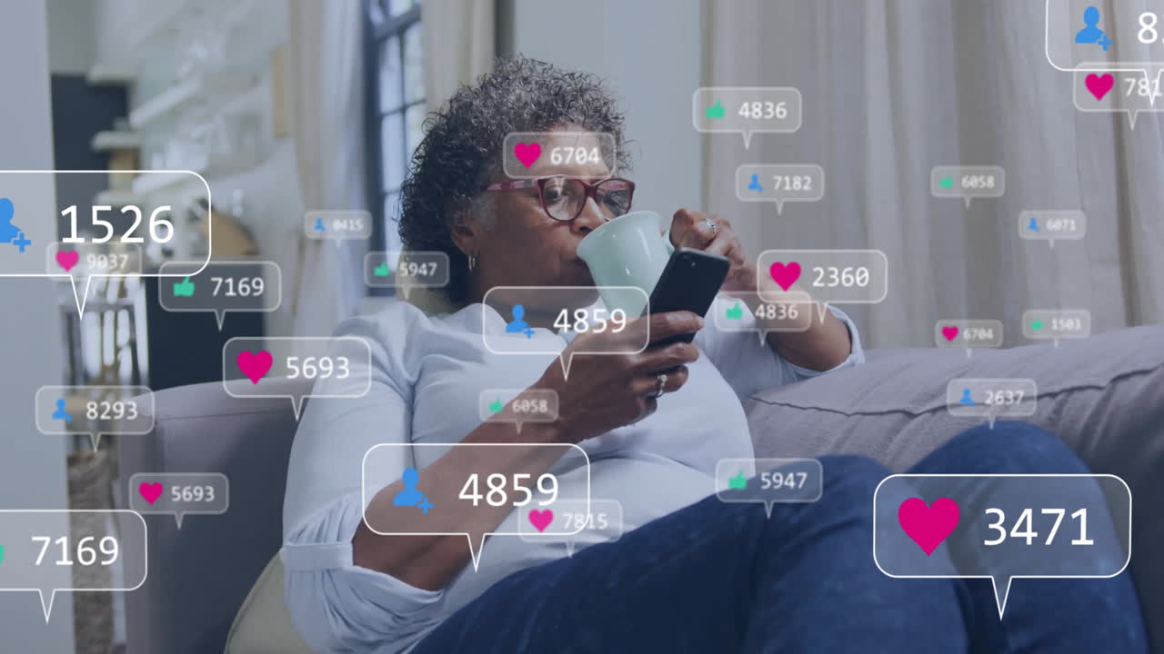 el uso de teléfonos inteligentes y el consumo de café, la persona que ve las notificaciones de las redes sociales animación
