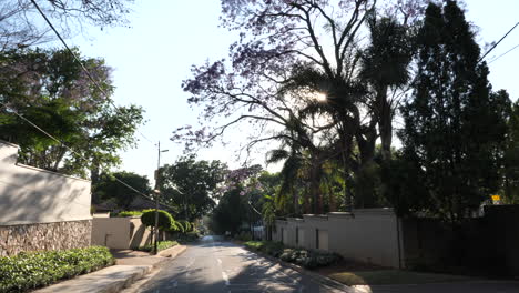 Wide-shot-of-a-suburban-street-in-Johannesburg,-South-Africa