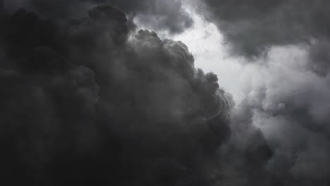 Nubes-Oscuras-Y-Fondo-De-Tormenta-Eléctrica