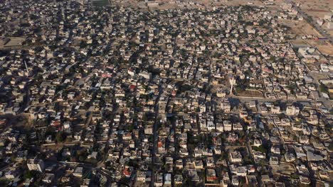 vista aérea sobre la ciudad de jericó en el territorio palestino techos
