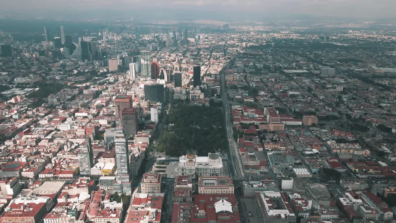 vista aérea de la alameda de la ciudad de méxico por la mañana