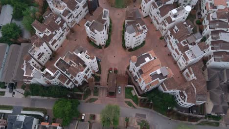 Birdseye-view-of-the-affluent-Rice-Military-neighborhood-in-Houston,-Texas