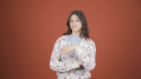 una joven arrogante y engreída.