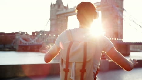 a man using a vr headset on holiday in london