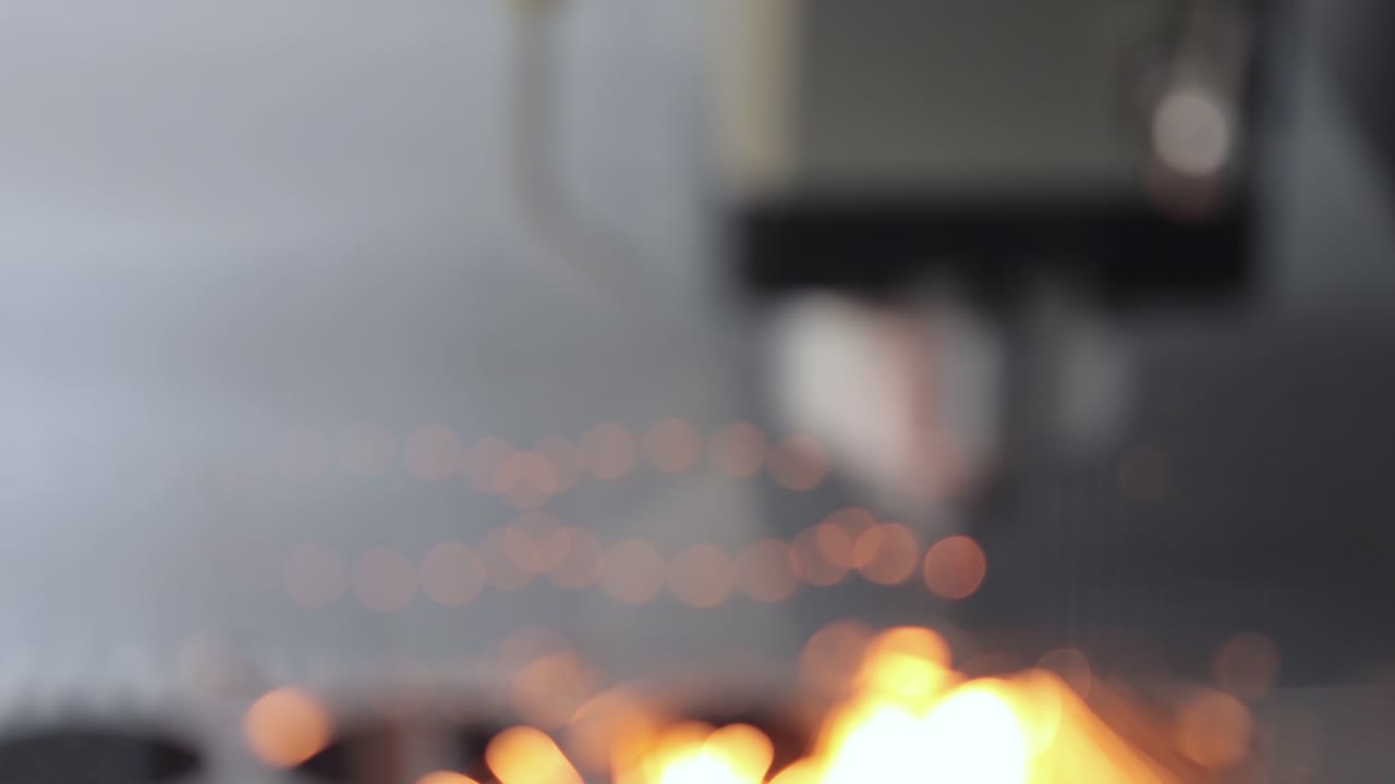 금속의 cnc 레이저 절단, 현대 산업 기술.