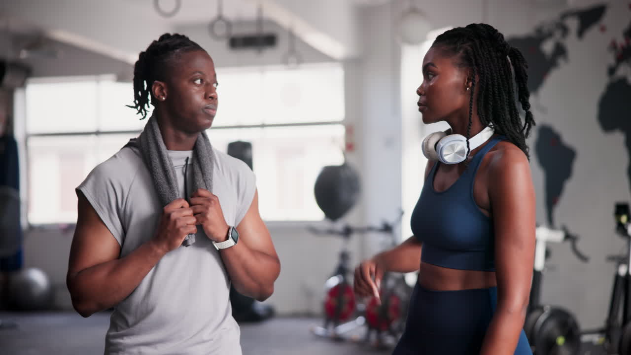 pareja en el gimnasio