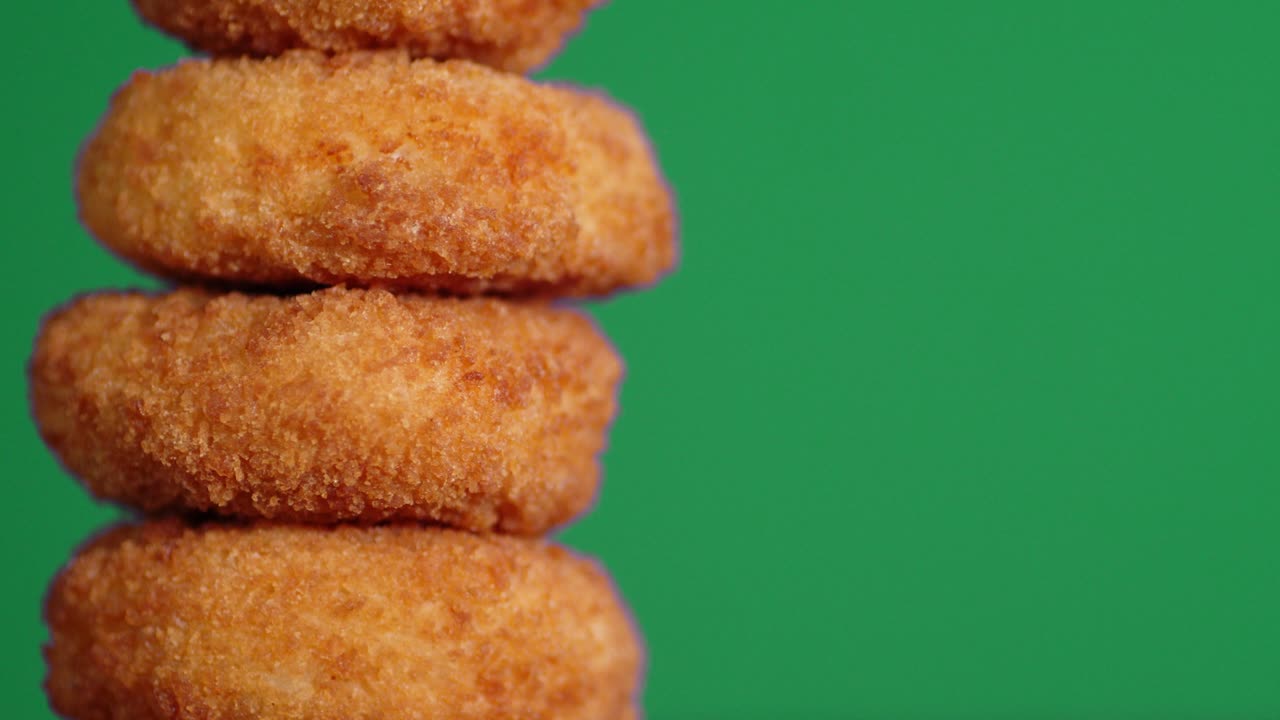 la pila de pepitas gira lentamente.