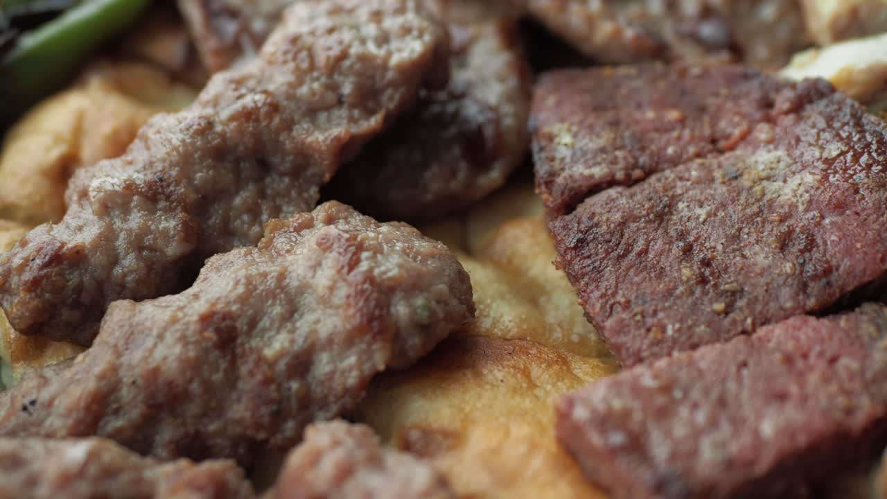 carne a la parrilla turca, kofte