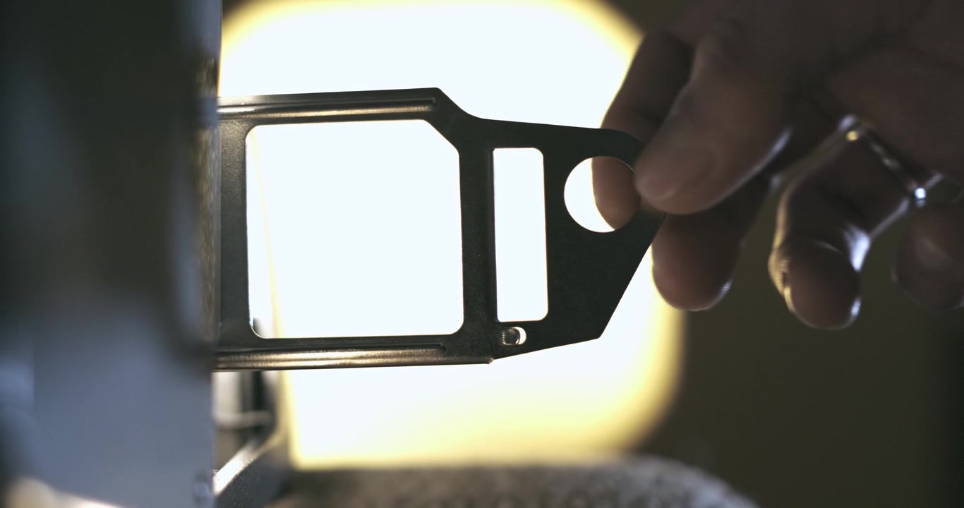 Primo piano di diapositive fotografiche proiettate da un fotografo