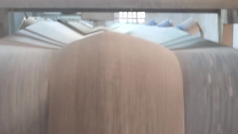 mixed raw materials are dropping in the conveyor line