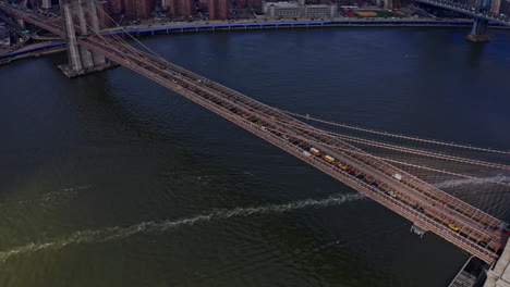 brooklyn bridge across east river
