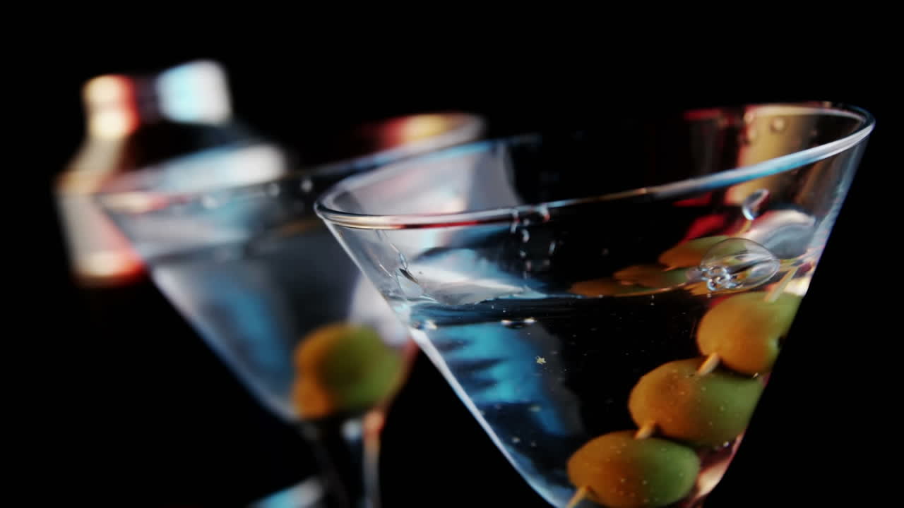 feliz año nuevo y cócteles.