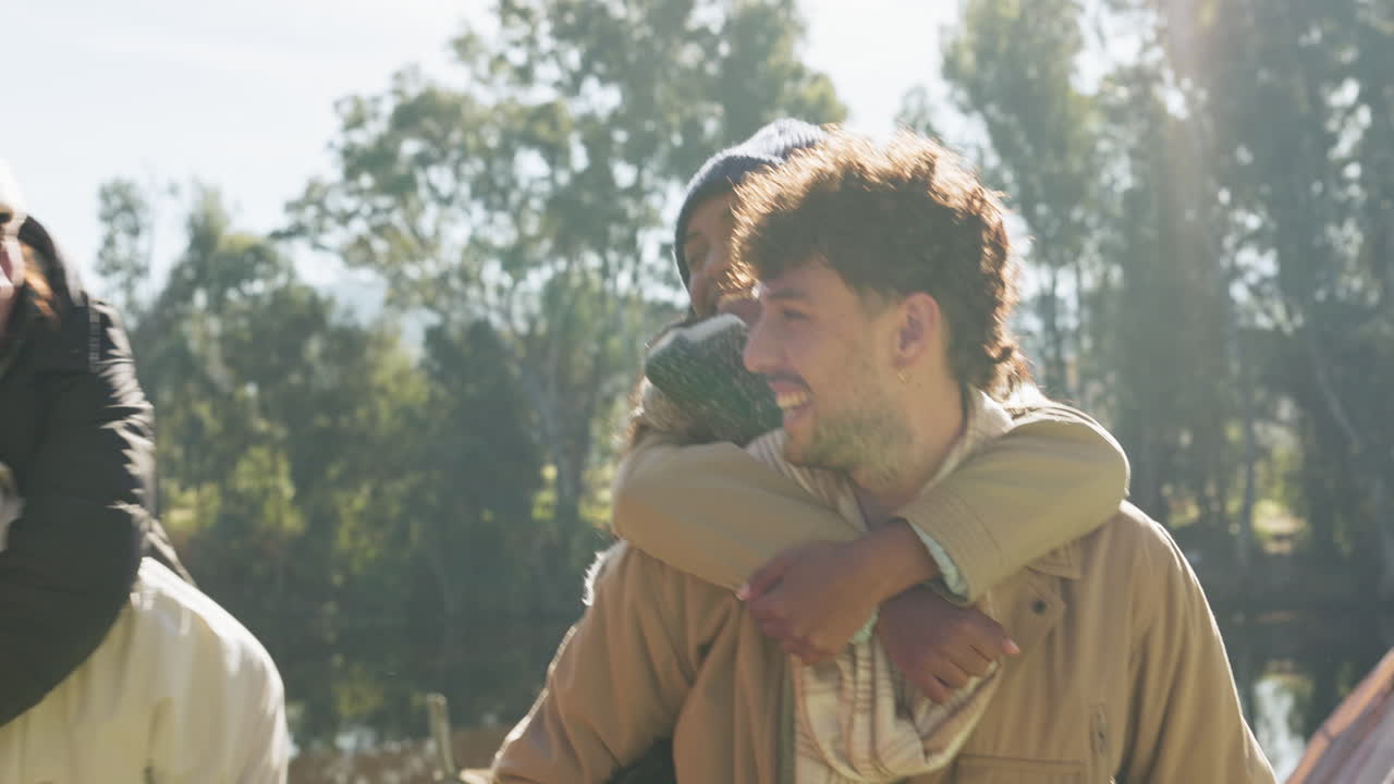 야외, 친구들과 돼지 다시 품질의 시간