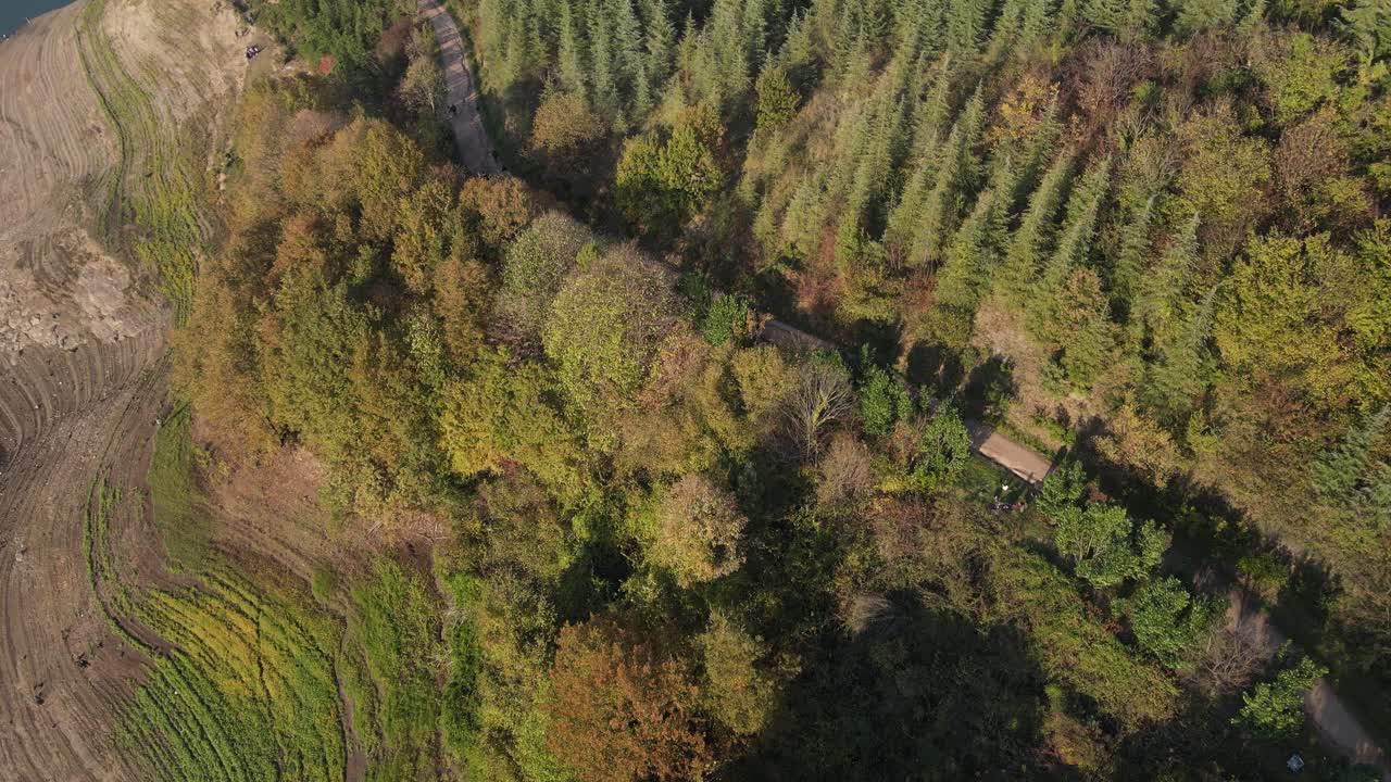 parque forestal entre las presas