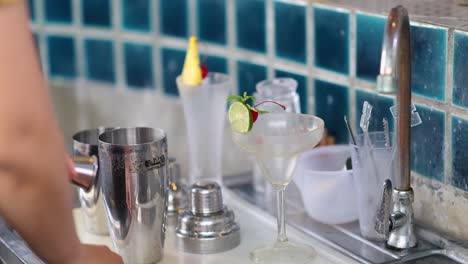 bartender preparing cocktails