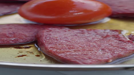 fried liver with tomato