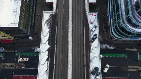 Weihnachten-Berlin-Verschneit-Bewölkt-Winterschnee-Auf-Dächern