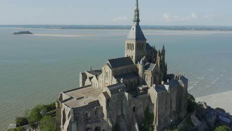 scenic view of mont-saint-michel abbey in the island of mont-saint-michel in normandy, france