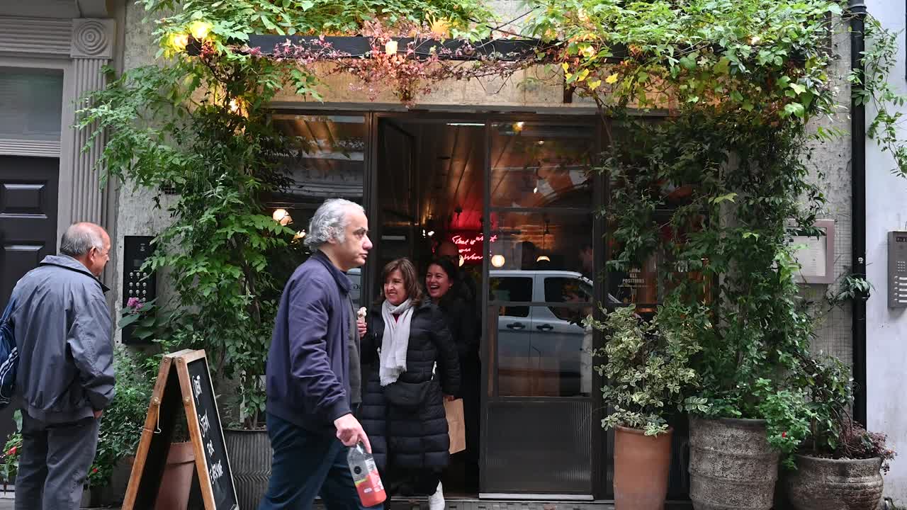 Lunch with friends in Central London, United Kingdom