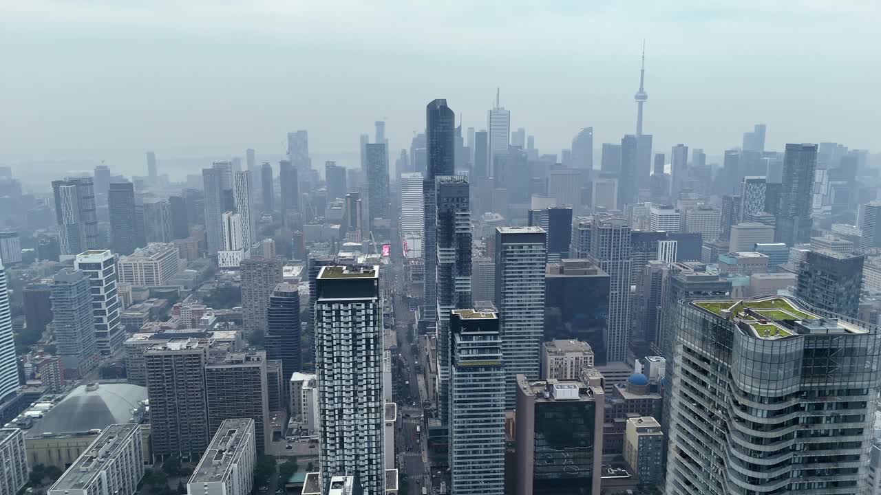 4K drone shot of Heavy Wildfire Smoke over Toronto Canada July 2025