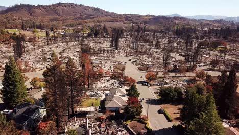 impactante vista aérea de la devastación del desastre del incendio de santa rosa tubbs 2017 24