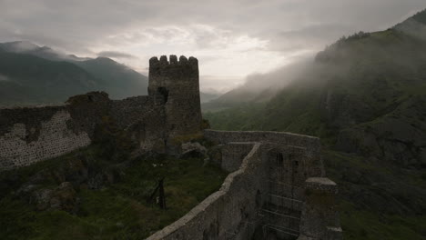 atskuri castle, historically meant to protect the entrance to kura river gorge