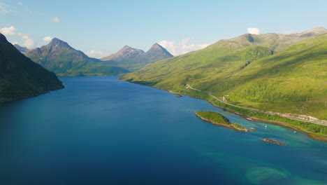 Increíble-Vista-Del-Paisaje-Noruego-En-Lofoten,-Noruega