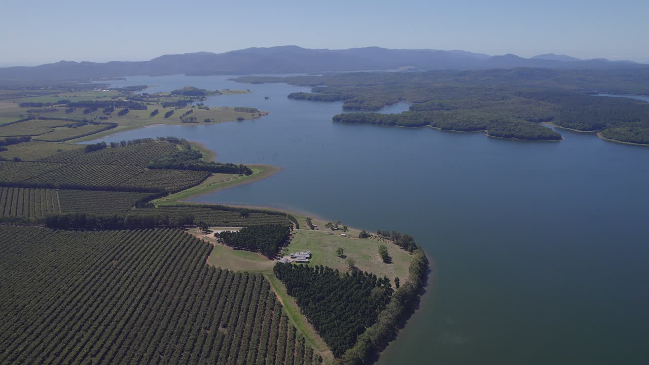 Campo agricolo nella città di Kairi, vicino al torrente Severin.