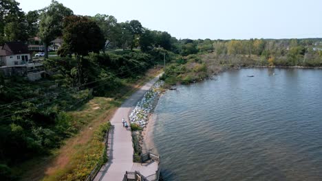 Muskegon-Radweg-In-Den-Letzten-Sommertagen