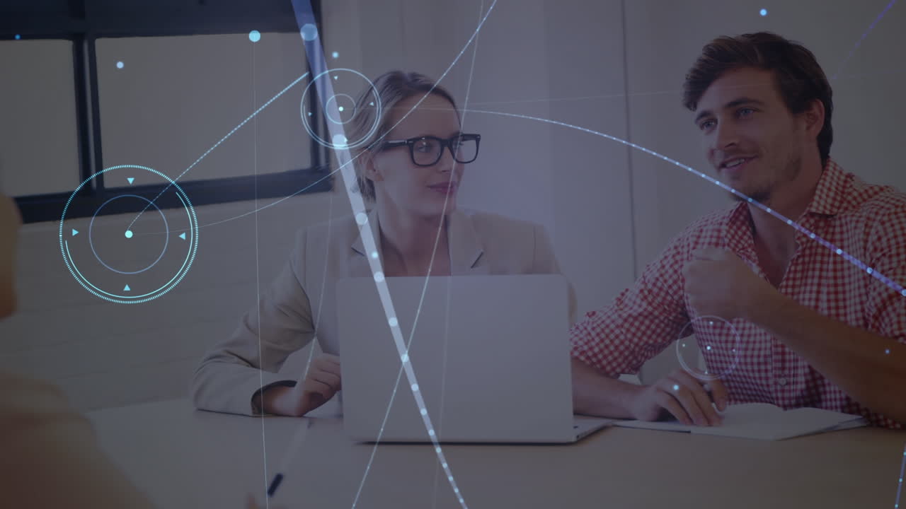 animación de la red de conexiones entre compañeros de trabajo caucásicos masculinos y femeninos en la oficina