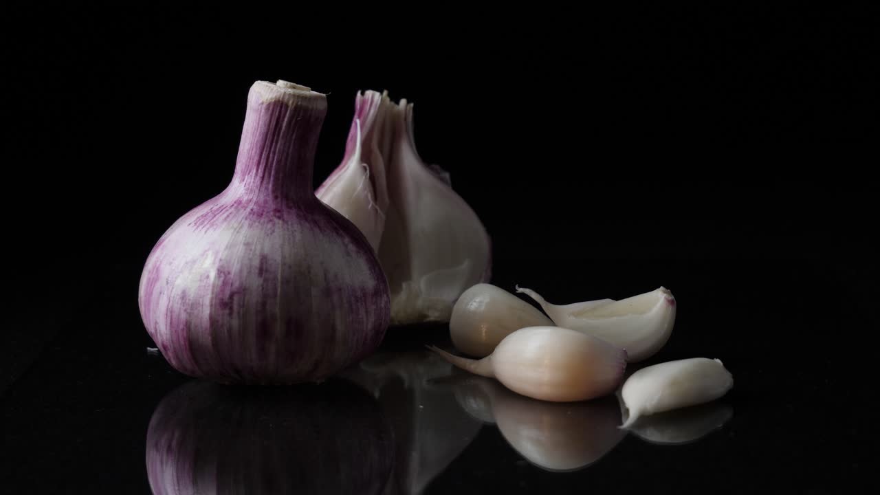 Purple Garlic Bulb and Cloves