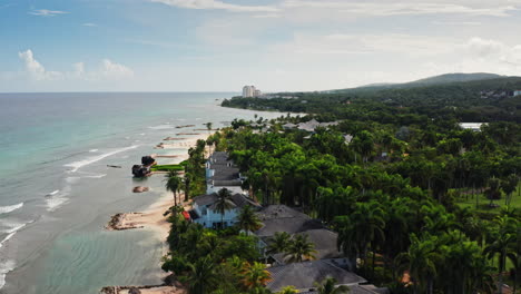 Flying-over-tropical-beach-in-Montego-Bay-in-Jamaica