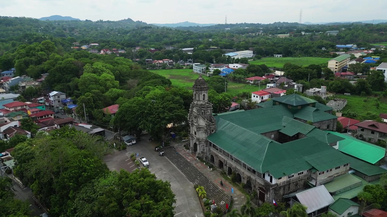 Vista aérea do Santuário Diocesano e Paróquia de São Jerônimo - Morong, Rizal (Diocese de Antipolo)