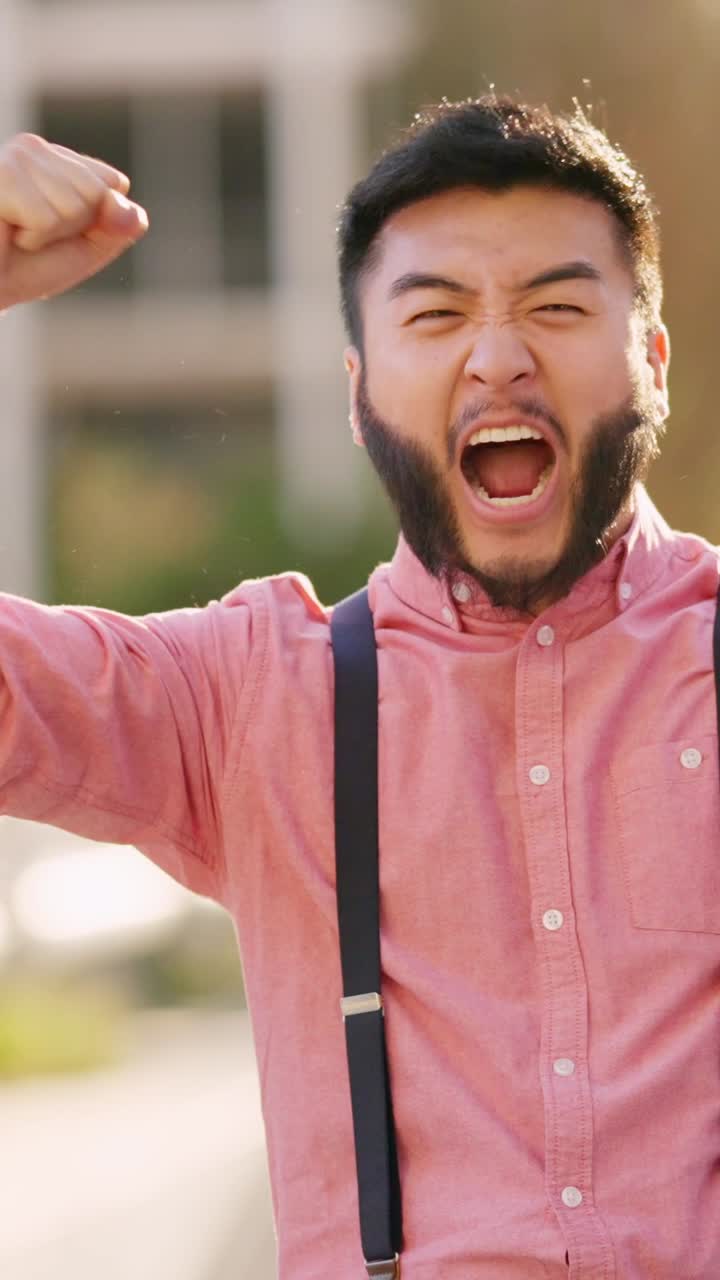 성공을 축하하는 남자