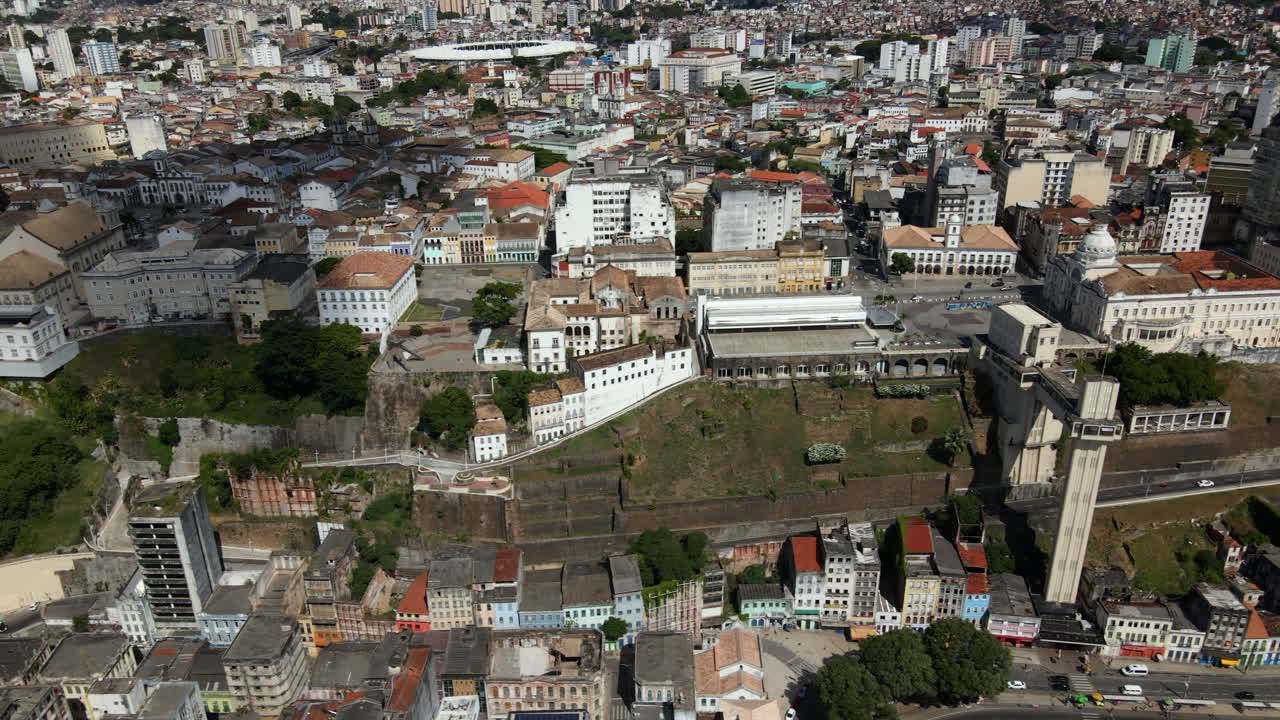 Veduta aerea di Salvador, Brasile, che mostra vivaci paesaggi urbani.