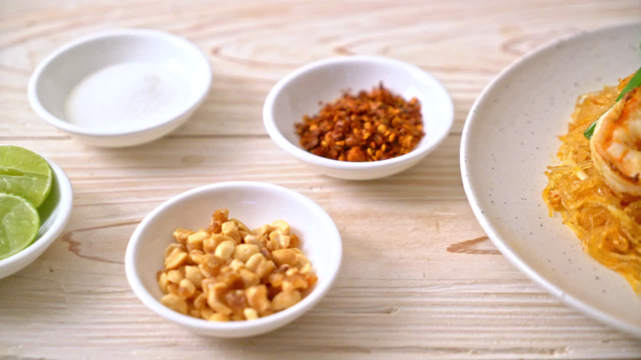 버미첼리 패드 타이 또는 타이 볶음 버미첼리와 새우 - 태국 음식 스타일