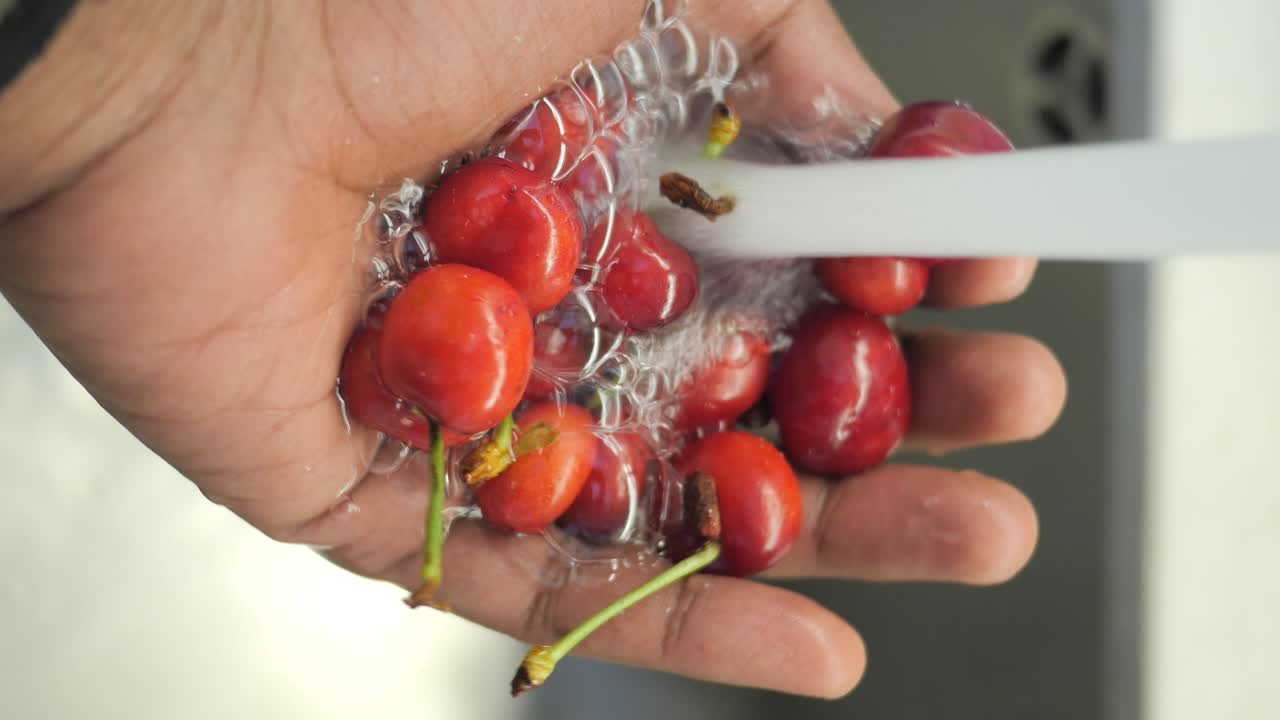 Washing fresh cherries