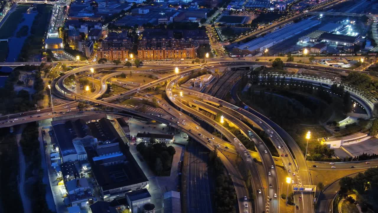 vista aérea del nus de la trinidad. barcelona, cataluña, españa. ronda de dalt, ronda litoral