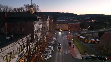 Moravian-College-and-tourist-street-decorated-for-Christmas-in-historic-Bethlehem-Pennsylvania-USA