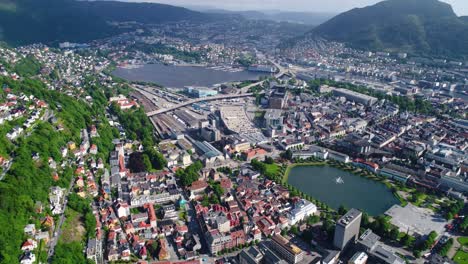 Bergen-Es-Una-Ciudad-Y-Municipio-De-Hordaland,-En-La-Costa-Oeste-De-Noruega.-Bergen-Es-La-Segunda-Ciudad-Más-Grande-De-Noruega.