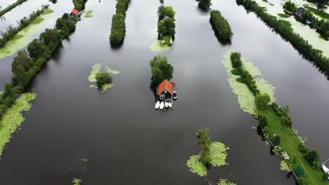 aldea flotante de scheendijk en la provincia holandesa de utrecht en los países bajos