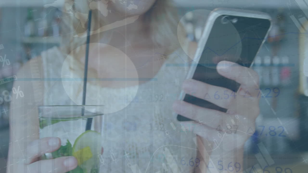 스마트폰을 사용하여 음료를 마시는 백인 여성에 대한 데이터 처리 및 다이어그램의 애니메이션