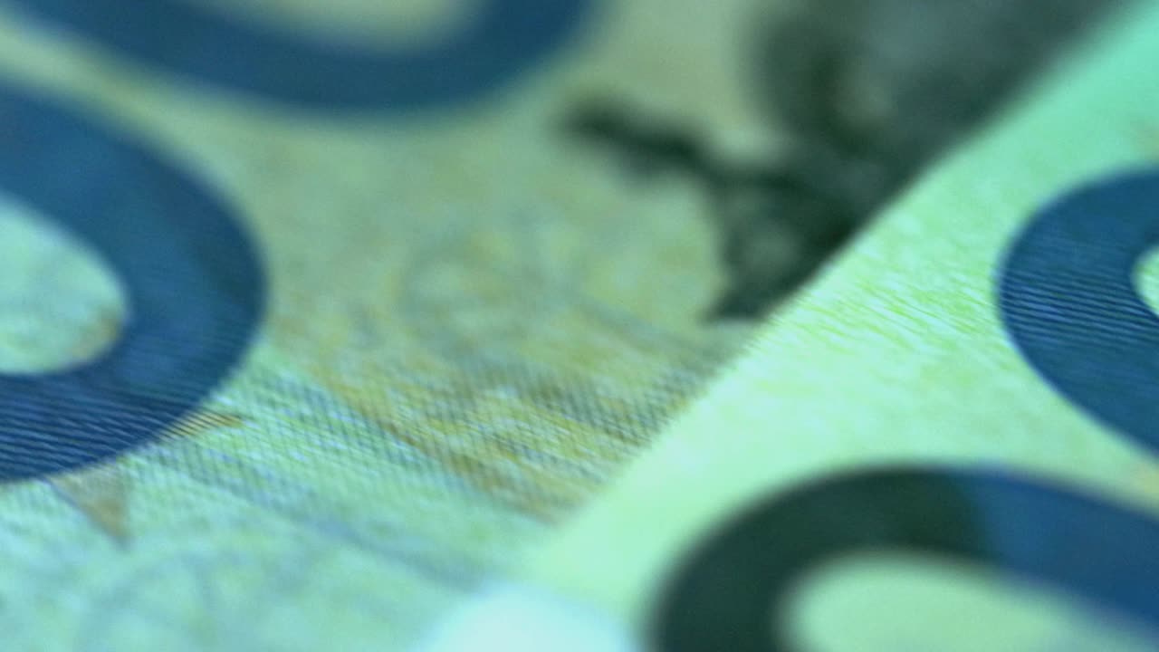 100 유로 지폐의 매크로 롯, 현금 지폐, 금융 및 투자 개념, 클로즈업, 100 유로의 통화 교환, 유로의 부유한 비즈니스 경제