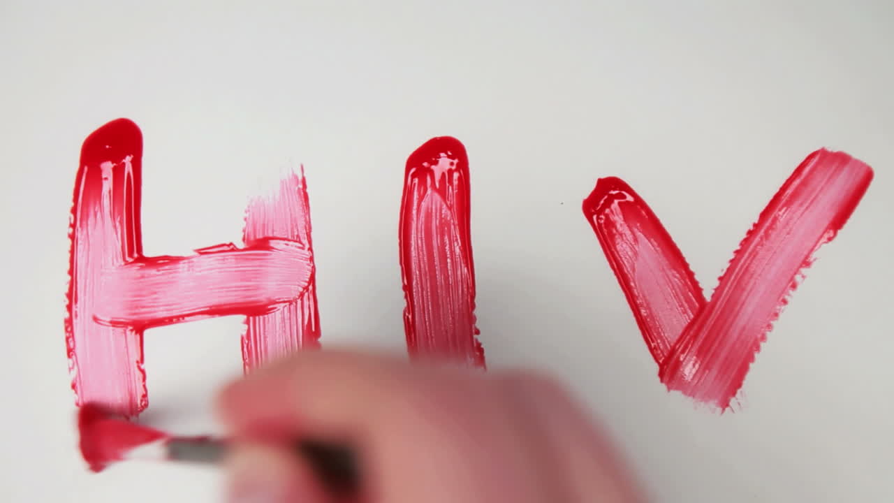 вич красной краской вычеркнут