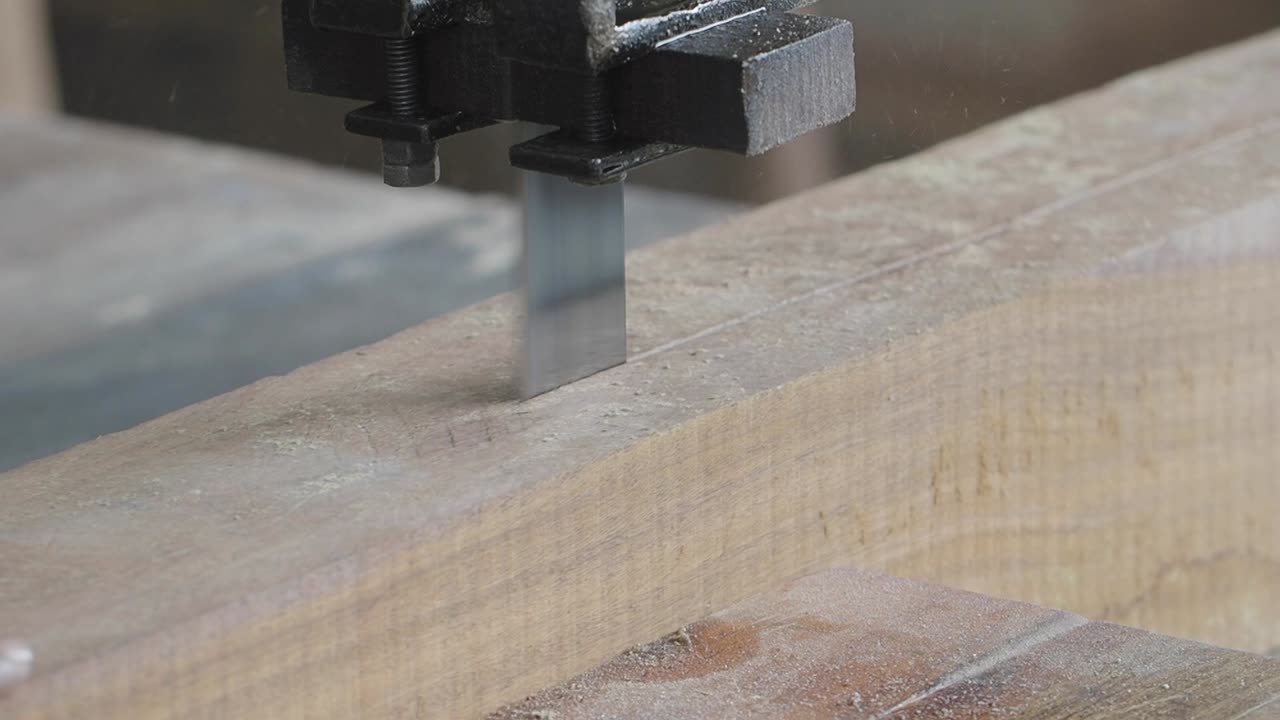 sierra de banda para cortar madera