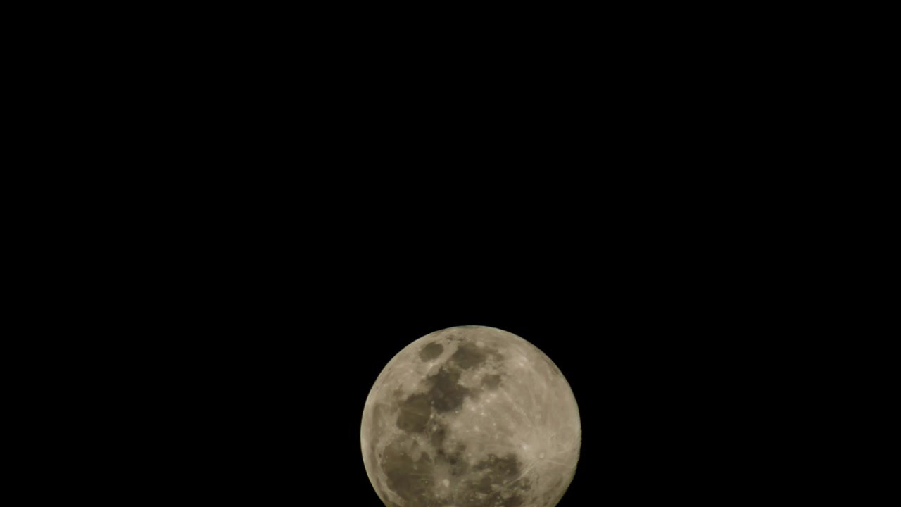 Timelapse trăng tròn